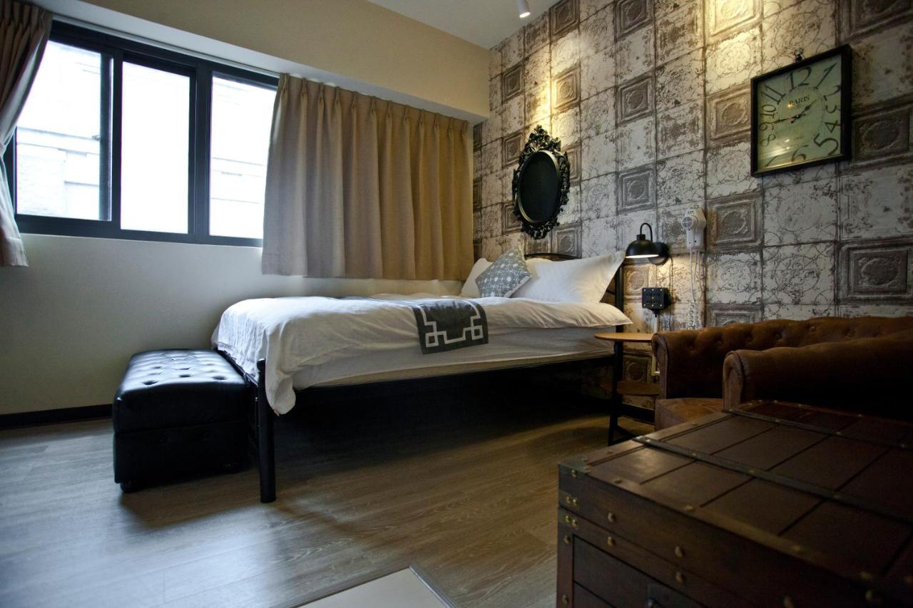 台中一中街格雷熊 Apartment Bagian luar foto