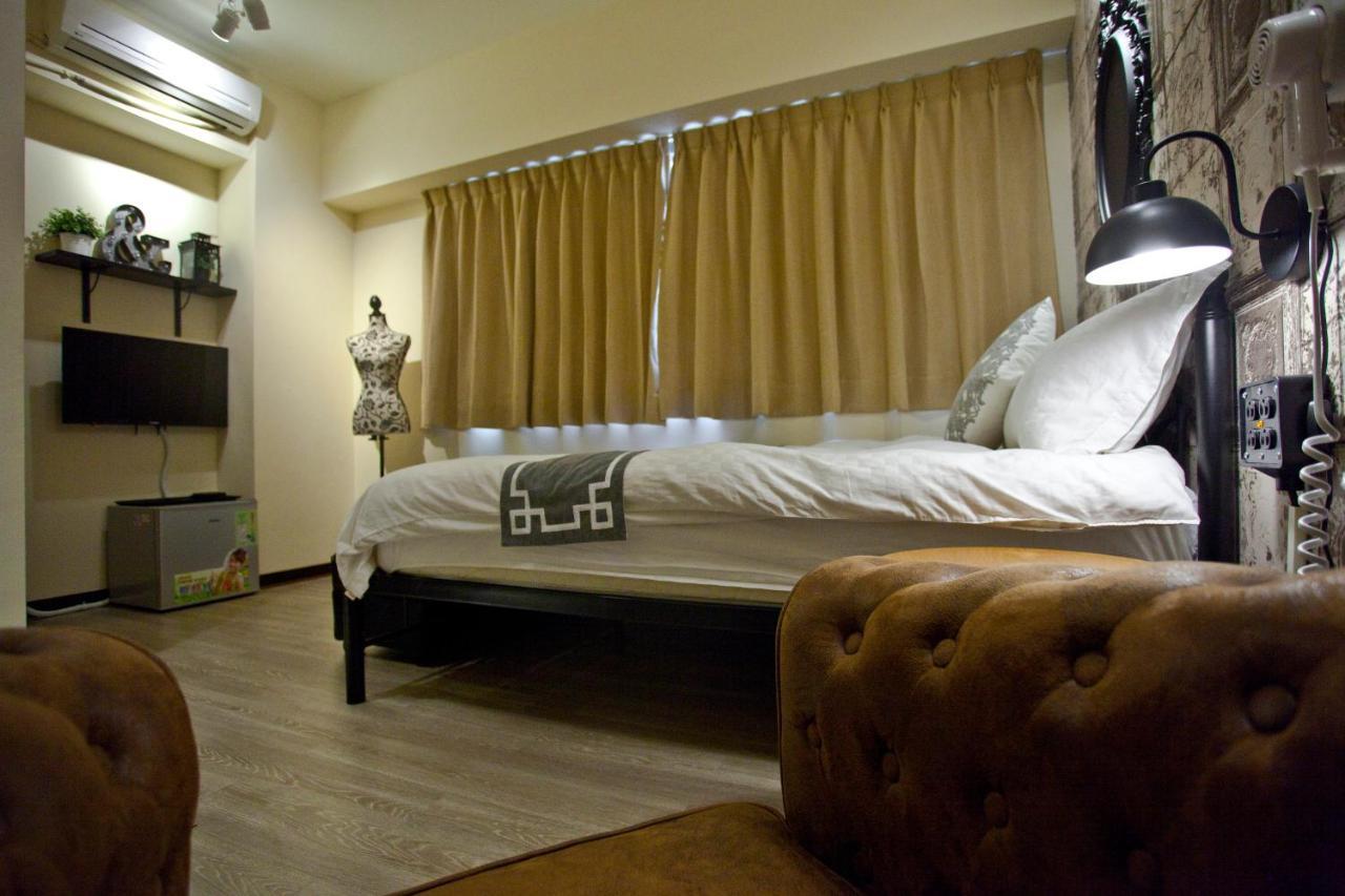 台中一中街格雷熊 Apartment Bagian luar foto