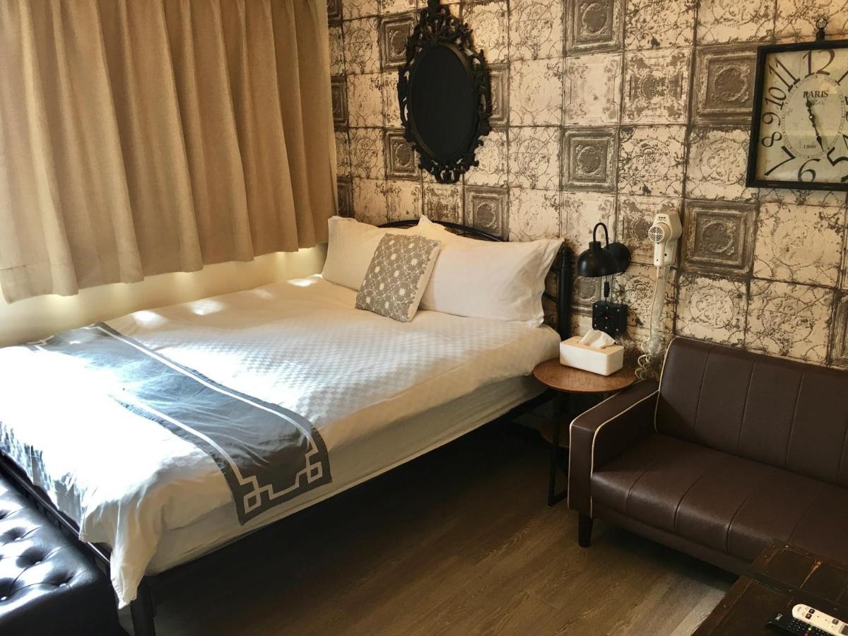 台中一中街格雷熊 Apartment Bagian luar foto