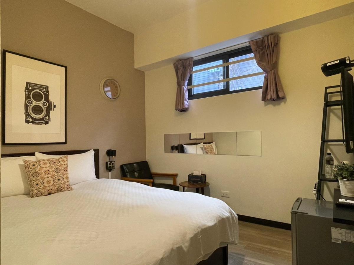台中一中街格雷熊 Apartment Bagian luar foto