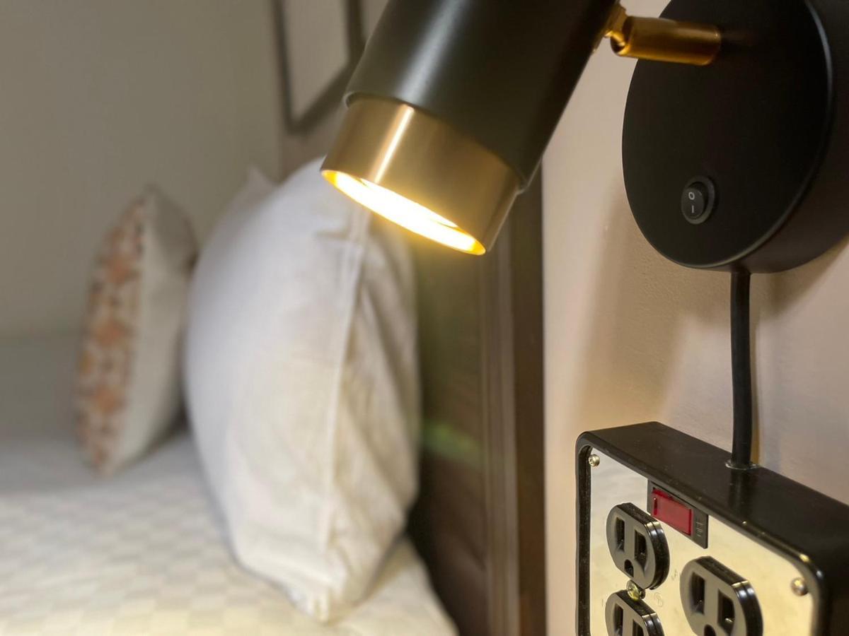 台中一中街格雷熊 Apartment Bagian luar foto