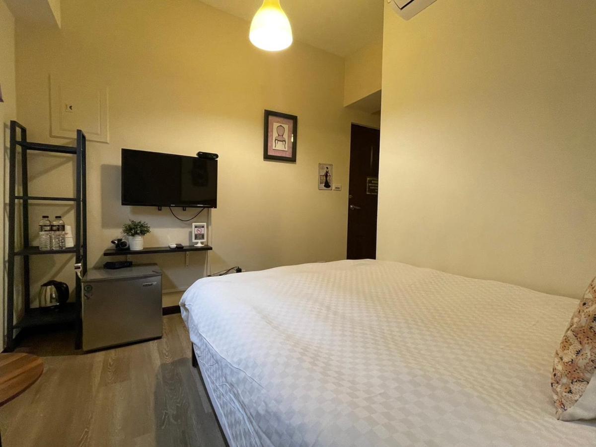 台中一中街格雷熊 Apartment Bagian luar foto