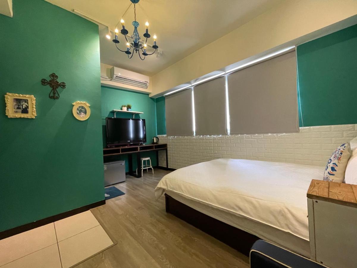 台中一中街格雷熊 Apartment Bagian luar foto