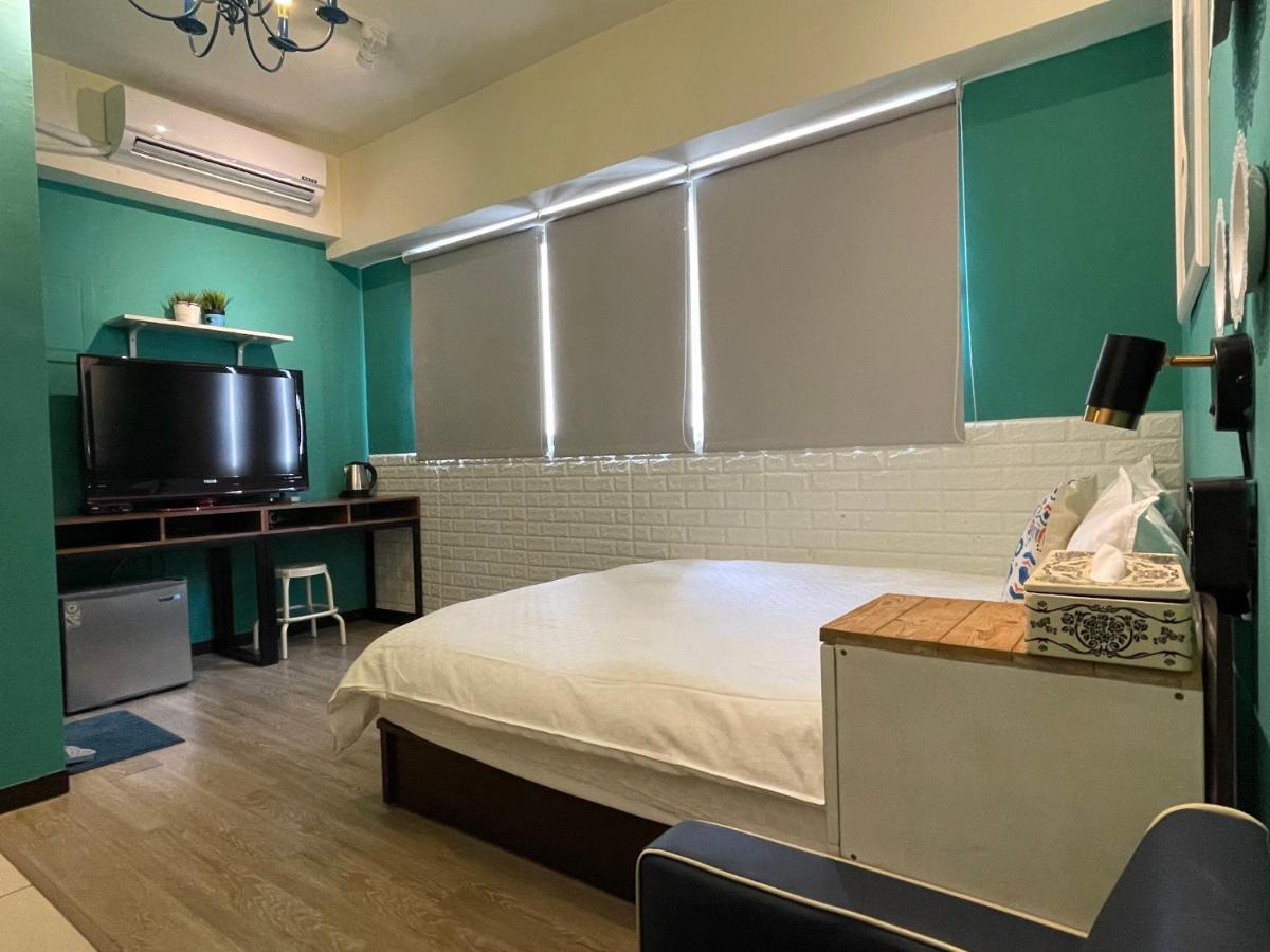 台中一中街格雷熊 Apartment Bagian luar foto