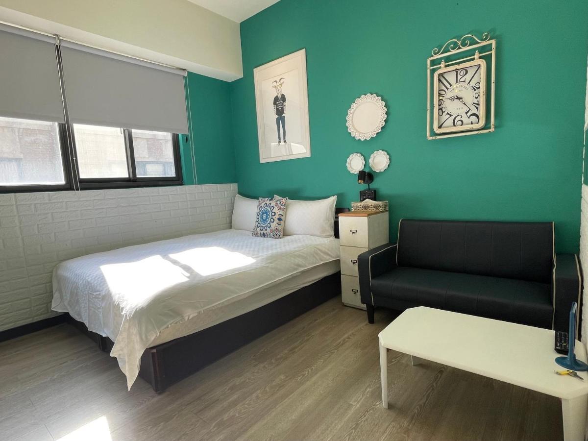 台中一中街格雷熊 Apartment Bagian luar foto