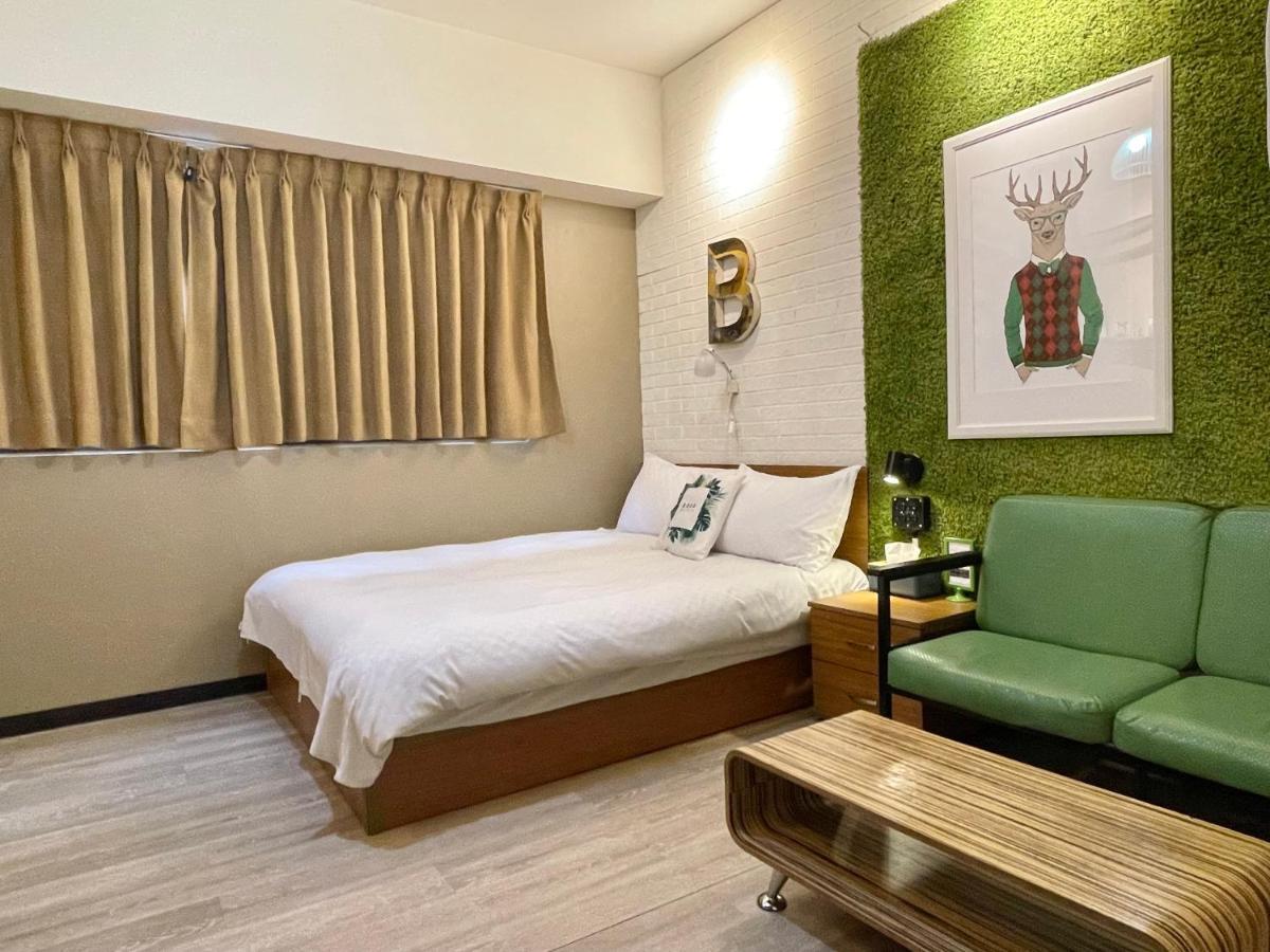 台中一中街格雷熊 Apartment Bagian luar foto