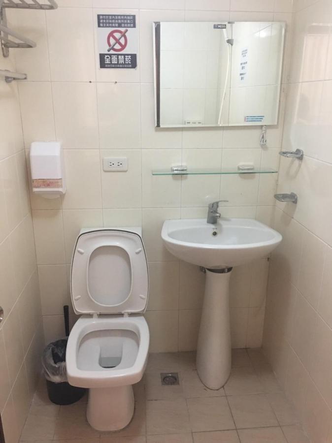 台中一中街格雷熊 Apartment Bagian luar foto