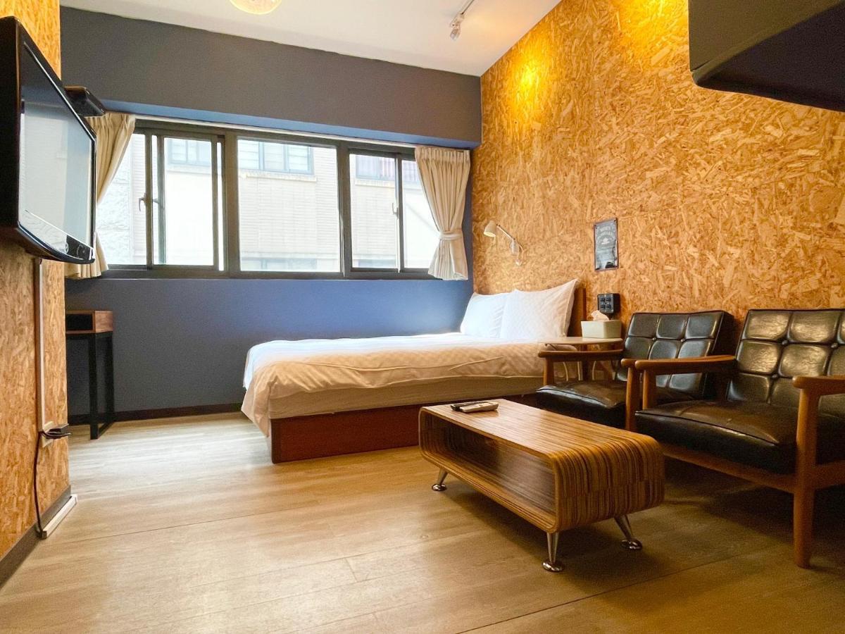 台中一中街格雷熊 Apartment Bagian luar foto