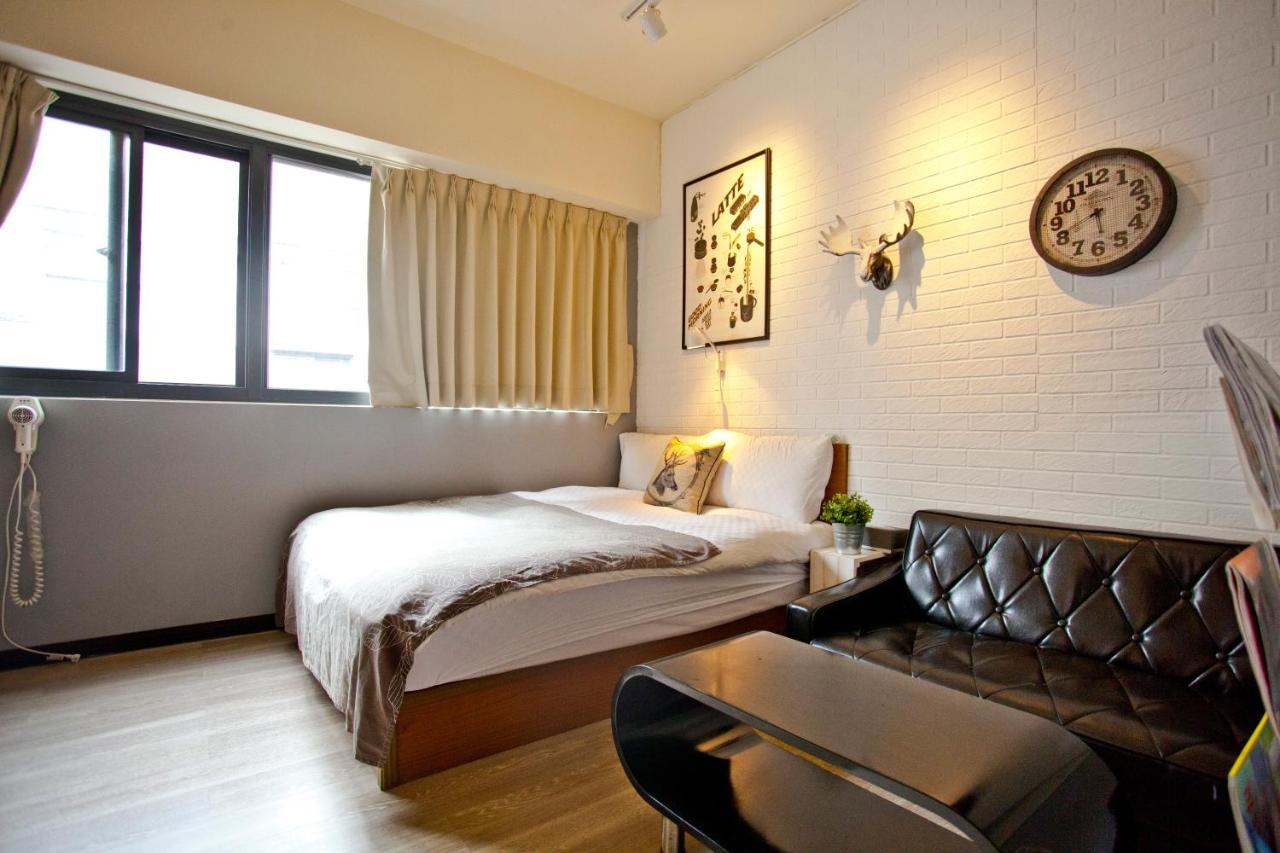 台中一中街格雷熊 Apartment Bagian luar foto