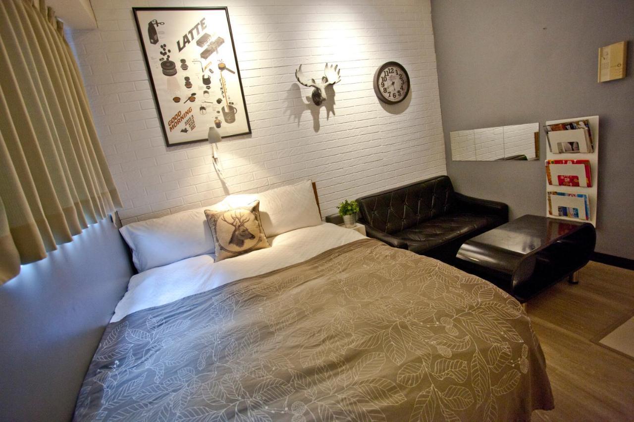 台中一中街格雷熊 Apartment Bagian luar foto